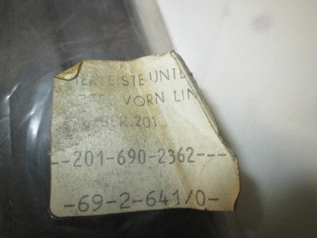 ZUNANJI PROFILI IN LETVE OEM N. 2016902362 ORIGINAL REZERVNI DEL MERCEDES CLASSE 190 W201 (1982 - 1993)BENZINA LETNIK 1982