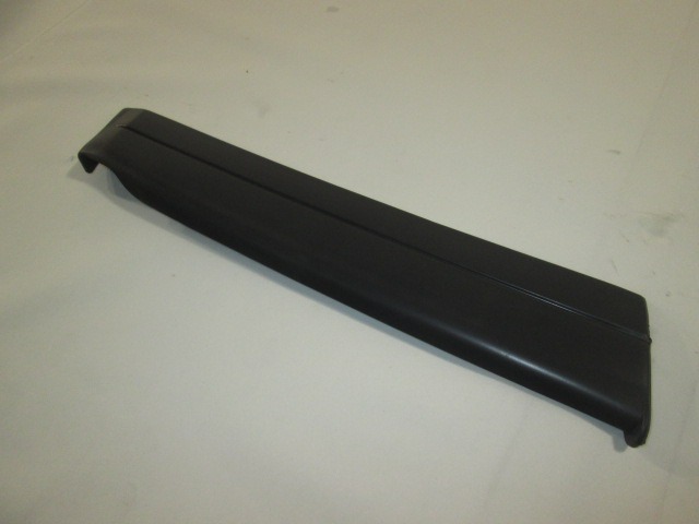 ZUNANJI PROFILI IN LETVE OEM N. 2016902362 ORIGINAL REZERVNI DEL MERCEDES CLASSE 190 W201 (1982 - 1993)BENZINA LETNIK 1982