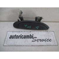 ZUNANJA KLJUKA SPREDNJA DESNA VRATA OEM N. 7780426087 ORIGINAL REZERVNI DEL RENAULT CLIO BB CB MK2 R / CLIO STORIA (05/2001 - 2012) DIESEL LETNIK 2003