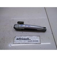 ZUNANJA KLJUKA SPREDNJA DESNA VRATA OEM N. 7701472932 ORIGINAL REZERVNI DEL RENAULT LAGUNA BG0/1 KG0/1 MK2 BER/SW (11/2000 - 12/2004) DIESEL LETNIK 2003