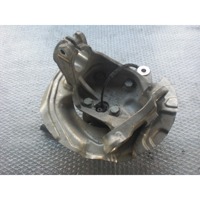 VRTLJIVI LEZAJ DESNO / PESTO KOLESA Z LEZAJEM SPREDAJ OEM N. 31216765157 ORIGINAL REZERVNI DEL BMW SERIE 3 BER/SW/COUPE/CABRIO E90/E91/E92/E93 LCI R (2009 - 2012) DIESEL LETNIK 2009