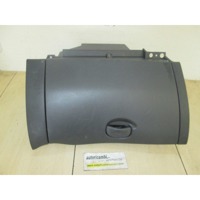 PREDAL ZA DOKUMENTE OEM N. 68520JY40A ORIGINAL REZERVNI DEL RENAULT KOLEOS HY MK1 (2008 - 2011) DIESEL LETNIK 2010