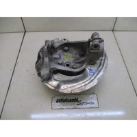 LEVI VRTLJIVI LEZAJ / PESTO KOLESA Z LEZAJEM SPREDAJ OEM N. 31216764443 ORIGINAL REZERVNI DEL BMW SERIE 1 BER/COUPE/CABRIO E81/E82/E87/E88 (2003 - 2007) DIESEL LETNIK 2005