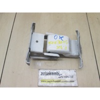 PANTI PRTLJAZNIH VRAT OEM N. 527428C ORIGINAL REZERVNI DEL RENAULT TRAFIC JL FL EL MK2 (2001 - 2014) DIESEL LETNIK 2014