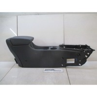 NASLON ZA ROKE/SREDINSKA KONZOLA OEM N. 13317404 ORIGINAL REZERVNI DEL OPEL ASTRA J P10 5P/3P/SW (2010 - 2015) DIESEL LETNIK 2011