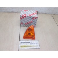 SPREDNJI INDIKATOR OEM N. 42555041 ORIGINAL REZERVNI DEL IVECO STRALIS MK1 R (2007 - 2012)DIESEL LETNIK 2007