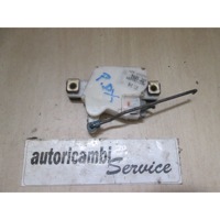 CENTRALNO ZAKLEPANJE ZADNJIH DESNIH VRAT OEM N. 8971283231 ORIGINAL REZERVNI DEL ISUZU TROOPER MK3 (2001 - 2003) DIESEL LETNIK 2001