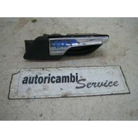 NOTRANJA KLJUKA  OEM N.  ORIGINAL REZERVNI DEL OPEL ASTRA H A04 L48 L08 L35 L67 R 5P/3P/SW (2007 - 2010) BENZINA LETNIK 2008