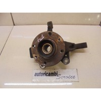 VRTLJIVI LEZAJ DESNO / PESTO KOLESA Z LEZAJEM SPREDAJ OEM N. 8200308649 ORIGINAL REZERVNI DEL RENAULT CLIO BR0//1 CR0/1 KR0/1 MK3 R (05/2009 - 2013) BENZINA/GPL LETNIK 2010