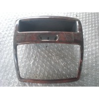 ZADNJI PRIKLJUCEK TUNELA  OEM N. 2206830191 ORIGINAL REZERVNI DEL MERCEDES CLASSE S W220 (1998 - 2006)BENZINA LETNIK 2000