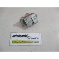 ZAKLEPANJE PRTLJA?NIH VRAT  OEM N. 6935052020 ORIGINAL REZERVNI DEL TOYOTA YARIS P1 MK1 (03/1999 - 03/2003) BENZINA LETNIK 2000