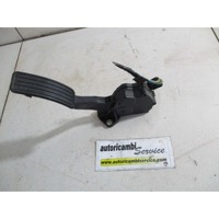 PEDALI OEM N. 36010AG140 ORIGINAL REZERVNI DEL SUBARU IMPREZA GR GH G3 (06/2007 - 04/2013) BENZINA/GPL LETNIK 2009
