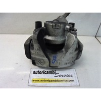 SPREDNJE LEVE ZAVORNE CELJUSTI  OEM N. 410111495R ORIGINAL REZERVNI DEL RENAULT CAPTUR J5 H5 (2013 - 2019) DIESEL LETNIK 2015