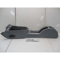 PLASTIKA MED SEDEZI BREZ NASLONJALA ROK OEM N. 9637999577 ORIGINAL REZERVNI DEL CITROEN C3 / PLURIEL MK1 (2002 - 09/2005) DIESEL LETNIK 2002