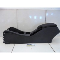 NASLON ZA ROKE/SREDINSKA KONZOLA OEM N. 969100026R ORIGINAL REZERVNI DEL RENAULT MEGANE MK3 BZ0/1 B3 DZ0/1 KZ0/1 BER/SPORTOUR/ESTATE (2009 - 2015) DIESEL LETNIK 2009