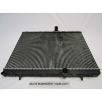 RADIATOR VODE OEM N. 9645586780 ORIGINAL REZERVNI DEL PEUGEOT 307 3A/B/C/E/H BER/SW/CABRIO (2001 - 2009) DIESEL LETNIK 2007