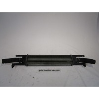 HLADILNIK INTERCOOLER OEM N. 55700449 ORIGINAL REZERVNI DEL FIAT GRANDE PUNTO 199 (2005 - 2012) DIESEL LETNIK 2006