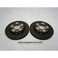 ZADNJI ZAVORNI DISKI OEM N. 8D0615601D ORIGINAL REZERVNI DEL VOLKSWAGEN PASSAT B5.5 3B3 3B6 3BG R BER/SW (11/2000 - 2005) DIESEL LETNIK 2004