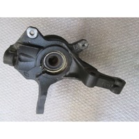 VRTLJIVI LEZAJ DESNO / PESTO KOLESA Z LEZAJEM SPREDAJ OEM N. 8200322079 ORIGINAL REZERVNI DEL RENAULT ESPACE / GRAND ESPACE JK0/1 MK4 (05/2003 - 08/2006) DIESEL LETNIK 2005