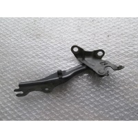 PANTI POKROVA MOTORJA OEM N. GJ6A52410 ORIGINAL REZERVNI DEL MAZDA 6 GG GY (2003-2008) DIESEL LETNIK 2005