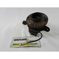 VRTLJIVI LEZAJ DESNO / PESTO KOLESA Z LEZAJEM SPREDAJ OEM N. 8200208332 ORIGINAL REZERVNI DEL RENAULT CLIO BB CB MK2 R / CLIO STORIA (05/2001 - 2012) BENZINA LETNIK 2003