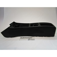 PLASTIKA MED SEDEZI BREZ NASLONJALA ROK OEM N. A1698100279 ORIGINAL REZERVNI DEL MERCEDES CLASSE A W169 5P C169 3P (2004 - 04/2008) DIESEL LETNIK 2004