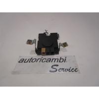 OJACEVALEC / ANTENA OEM N. 8P3035225 ORIGINAL REZERVNI DEL AUDI A3 MK2 8P 8PA 8P1 (2003 - 2008)DIESEL LETNIK 2006