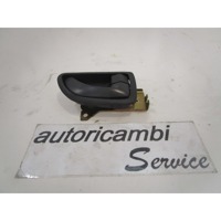 NOTRANJA KLJUKA  OEM N. 82620300000000000 ORIGINAL REZERVNI DEL KIA SORENTO JC MK1 (2002 - 2009) DIESEL LETNIK 2003