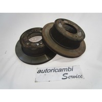 ZADNJI ZAVORNI DISKI OEM N. 5,8411E+305 ORIGINAL REZERVNI DEL KIA SORENTO JC MK1 (2002 - 2009) DIESEL LETNIK 2003