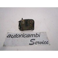 CENTRALNO ZAKLEPANJE ZADNJIH DESNIH VRAT OEM N. K68268220AA 68268220AA ORIGINAL REZERVNI DEL CHRYSLER PT CRUISER PT (2000 - 2010) BENZINA LETNIK 2002