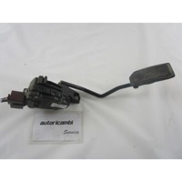 PEDALI OEM N. 18002BU410 ORIGINAL REZERVNI DEL NISSAN ALMERA TINO V10 MK2 (2000 - 2006) DIESEL LETNIK 2005