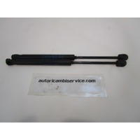 AMORTIZERJI POKROVA MOTORJA  OEM N. 51705073 ORIGINAL REZERVNI DEL LANCIA MUSA 350 (2004 - 2007) DIESEL LETNIK 2006
