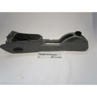 PLASTIKA MED SEDEZI BREZ NASLONJALA ROK OEM N. 9652720577 7588XN ORIGINAL REZERVNI DEL CITROEN C3 / PLURIEL MK1R (09/2005 - 11/2010) DIESEL LETNIK 2007