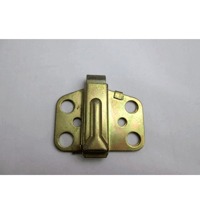 ZAKLEPANJE PRTLJA?NIH VRAT  OEM N. 4235859 ORIGINAL REZERVNI DEL FIAT 127 (1971 - 1987)BENZINA LETNIK 1971