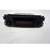 RADIO CD / OJACEVALNIK / IMETNIK HIFI OEM N. A4548200379 ORIGINAL REZERVNI DEL SMART FORFOUR 454 MK1 (2004 - 2006) BENZINA LETNIK 2005