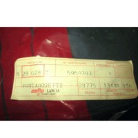PLASTIKA MED SEDEZI BREZ NASLONJALA ROK OEM N. 5969393 ORIGINAL REZERVNI DEL FIAT RITMO 138 (1978 - 1982)BENZINA LETNIK 1978