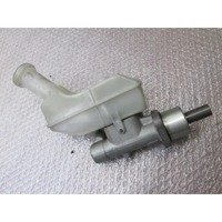 ZAVORNI CILINDER OEM N. 46090AX711 ORIGINAL REZERVNI DEL NISSAN MICRA K12 K12E MK3 (2002 - 2010) DIESEL LETNIK 2007