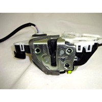 CENTRALNO ZAKLEPANJE PREDNIH LEVIH VRAT OEM N. 6905052220 ORIGINAL REZERVNI DEL SUBARU TREZIA (2011 - 2014)DIESEL LETNIK 2011