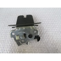 ZAKLEPANJE PRTLJA?NIH VRAT  OEM N. 8K9827505A ORIGINAL REZERVNI DEL AUDI A4 B8 8K2 BER/SW/CABRIO (2007 - 11/2015) DIESEL LETNIK 2008