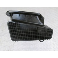 CENTRALNE PREZRACEVALNE SOBE  OEM N. 8K1819904 ORIGINAL REZERVNI DEL AUDI A4 B8 8K2 BER/SW/CABRIO (2007 - 11/2015) DIESEL LETNIK 2008