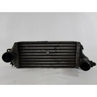 HLADILNIK INTERCOOLER OEM N. 17517788755 ORIGINAL REZERVNI DEL MINI ONE / COOPER / COOPER S R50 R52 R53 (2001-2006) DIESEL LETNIK 2005