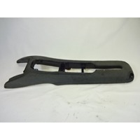 PLASTIKA MED SEDEZI BREZ NASLONJALA ROK OEM N. 8200064495 ORIGINAL REZERVNI DEL RENAULT SCENIC JA0/1 FA0 MK1 R (1999 - 2003) DIESEL LETNIK 2002