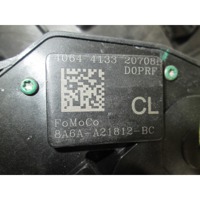 CENTRALNO ZAKLEPANJE ZADNJIH DESNIH VRAT OEM N. 8A6A-A21812-BC ORIGINAL REZERVNI DEL FORD FIESTA CB1 CNN MK6 (09/2008 - 11/2012) BENZINA LETNIK 2010