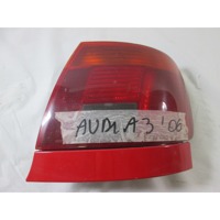 ZADNJI DESNI ZAROMETI OEM N. 8D0945112A ORIGINAL REZERVNI DEL AUDI A4 B5 BER/SW (1994 - 12/2000) DIESEL LETNIK 1997