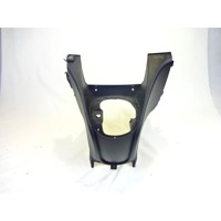 PLASTIKA MED SEDEZI BREZ NASLONJALA ROK OEM N. 735345797 ORIGINAL REZERVNI DEL LANCIA Y YPSILON 843 (2003-2006) BENZINA LETNIK 2006