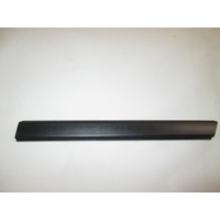 ZUNANJI PROFILI IN LETVE OEM N. 1648635 ORIGINAL REZERVNI DEL FORD SIERRA GBC GBG GB4 BNC BNG (1982 - 1993)BENZINA LETNIK 1982