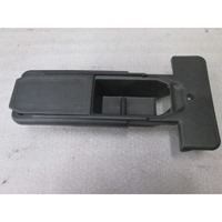 DRUGI ZUNANJI DODATKI OEM N. 90579956 ORIGINAL REZERVNI DEL OPEL ZAFIRA A T98 (1999 - 2005) BENZINA LETNIK 2004