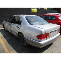 MERCEDES CLASSE E 200 W210 2.0 B 100KW 5M 4P (1996) RICAMBIO USATO 