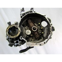 ROCNI MENJALNIK OEM N. 02J301107C ORIGINAL REZERVNI DEL VOLKSWAGEN NEW BEETLE 9C1 1C1 1Y7 (1999 - 2006) DIESEL LETNIK 2003