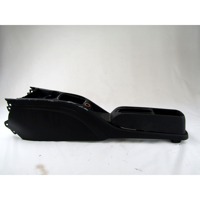 PLASTIKA MED SEDEZI BREZ NASLONJALA ROK OEM N. 735394633 ORIGINAL REZERVNI DEL FIAT PUNTO 199 MK3 (2011 - 2017)DIESEL LETNIK 2012